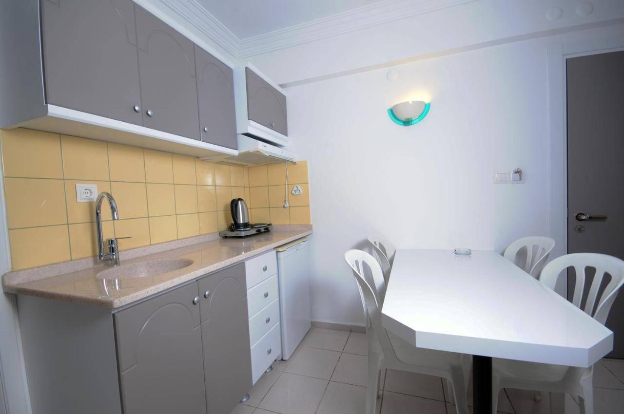 Club Kocer Apartments Marmaris Exterior photo